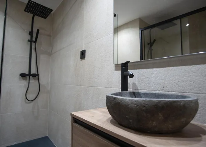 Daire Europa House - Parking Y Wifi Gratis