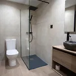Europa House - Parking Y Wifi Gratis Apartmán