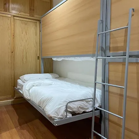 Europa House - Parking Y Wifi Gratis شقة